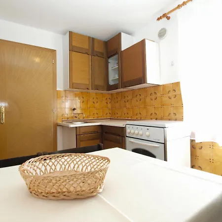 Apartments Marija 1638