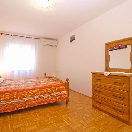 Apartments Marija 1638 Apartment