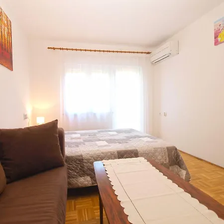 Apartment Apartments Marija 1638